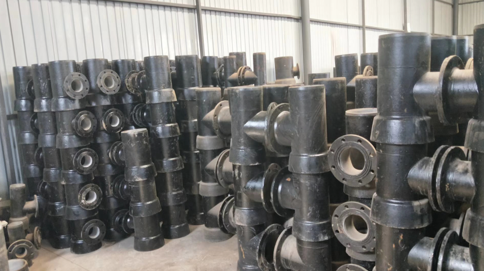 Cast Iron Pipe Fittings များ